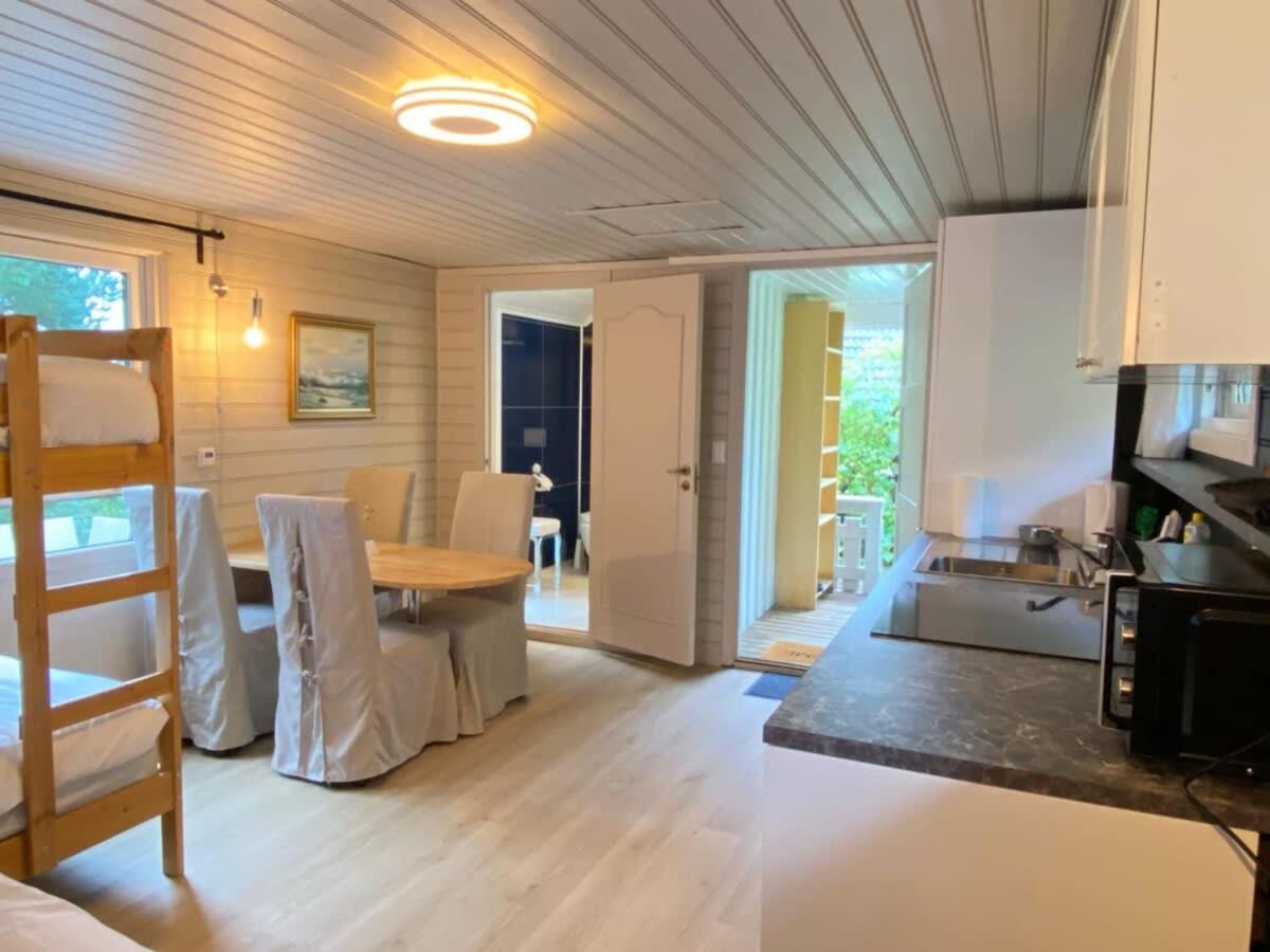 Kveldsro Cabin In Nice Surroundings Kristiansand Exterior photo